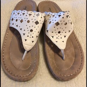 easy spirit peace sandal